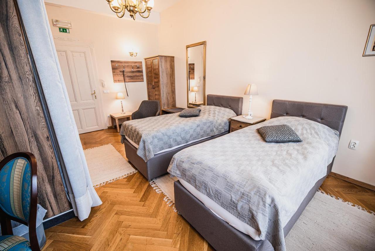 Guest House Veronika Kocevje Buitenkant foto