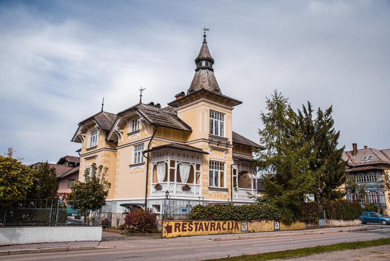 Guest House Veronika Kocevje Buitenkant foto