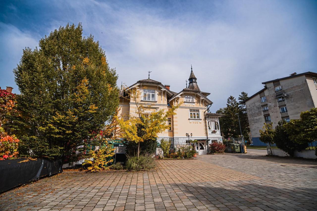 Guest House Veronika Kocevje Buitenkant foto